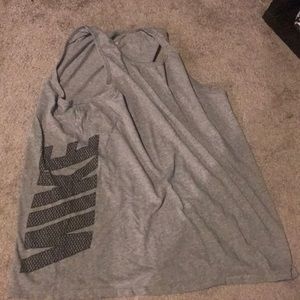 Men gray Nike tank top
